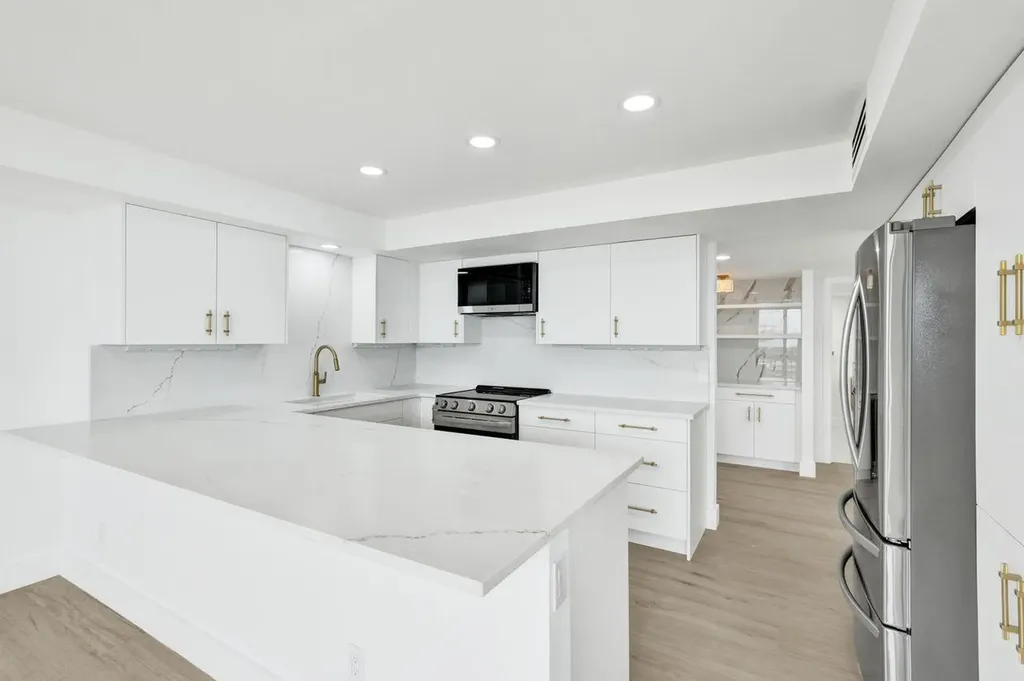 108 Lakeshore Drive North Palm Beach FL 33408