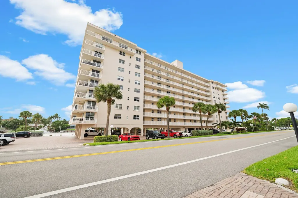 1050 Hillsboro Mile Hillsboro Beach FL 33062