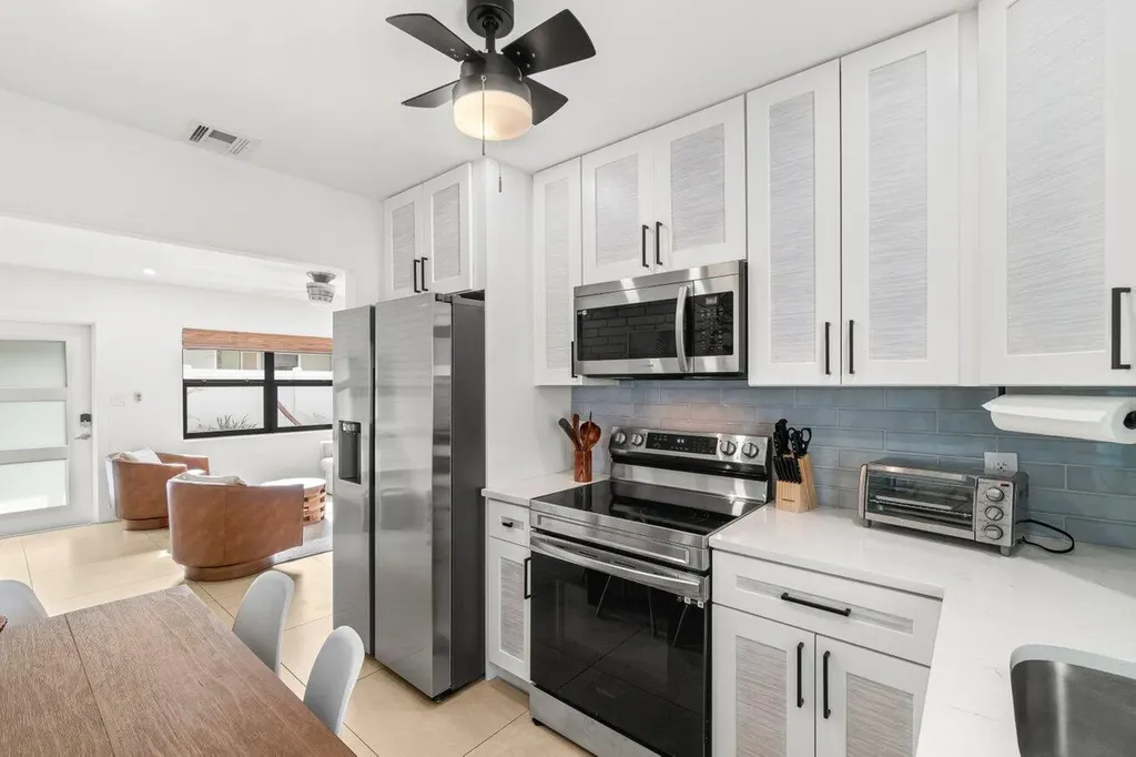 217 NE 11th Street Delray Beach FL 33444