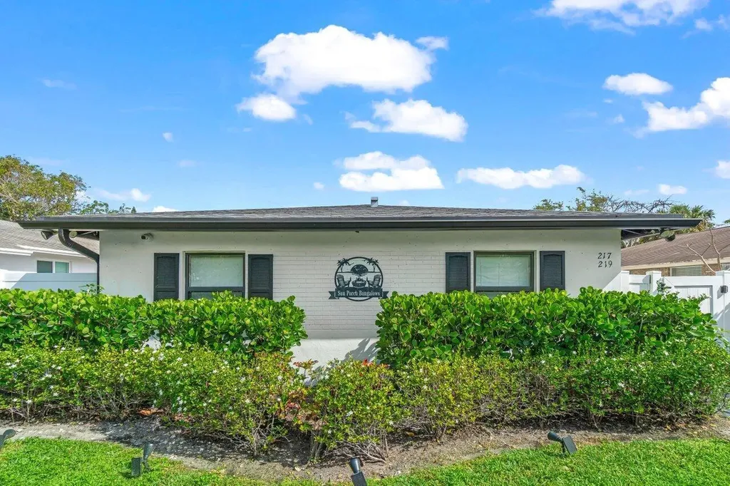 217 NE 11th Street Delray Beach FL 33444