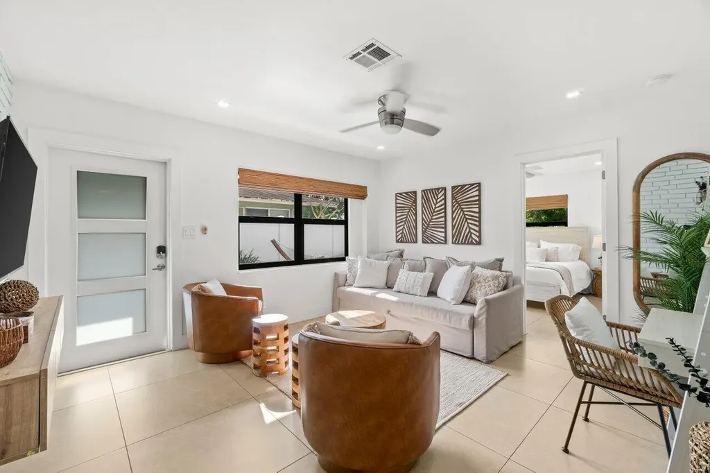 217 NE 11th Street Delray Beach FL 33444