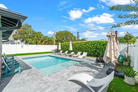 217 NE 11th Street Delray Beach FL 33444