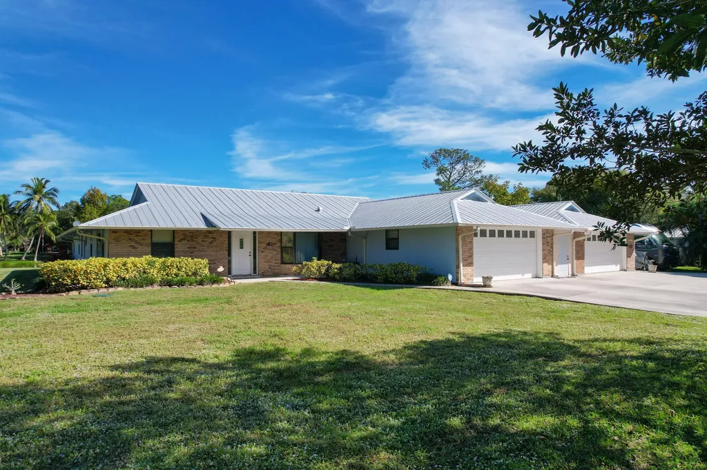 5609 SE Lamay Drive Stuart FL 34997