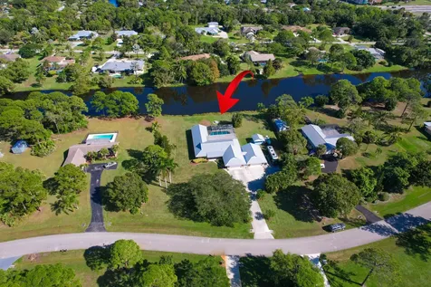 5609 SE Lamay Drive Stuart FL 34997