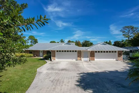 5609 SE Lamay Drive Stuart FL 34997
