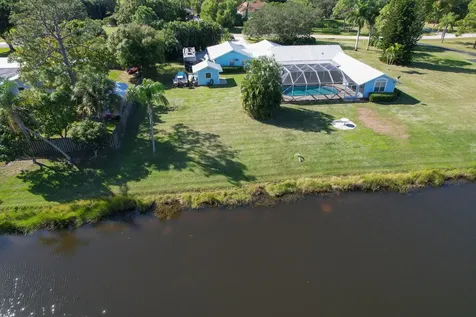 5609 SE Lamay Drive Stuart FL 34997