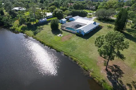 5609 SE Lamay Drive Stuart FL 34997