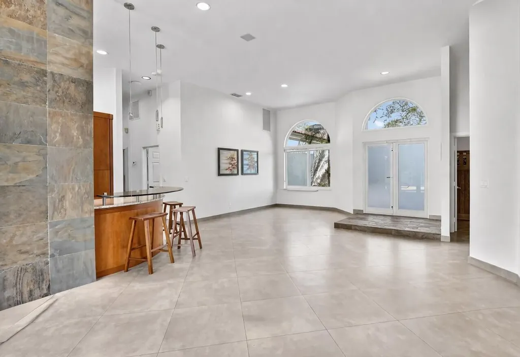 2647 Miller Court Weston FL 33332