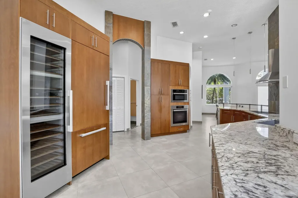 2647 Miller Court Weston FL 33332