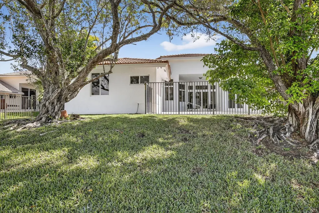 2647 Miller Court Weston FL 33332