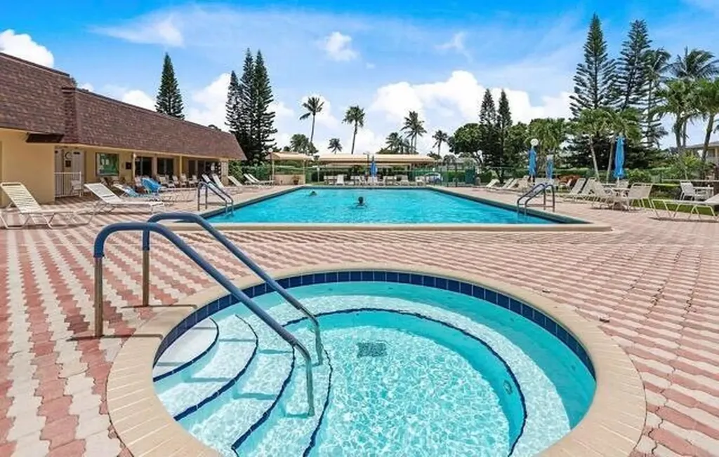 1141 Calamondin Terrace Delray Beach FL 33445