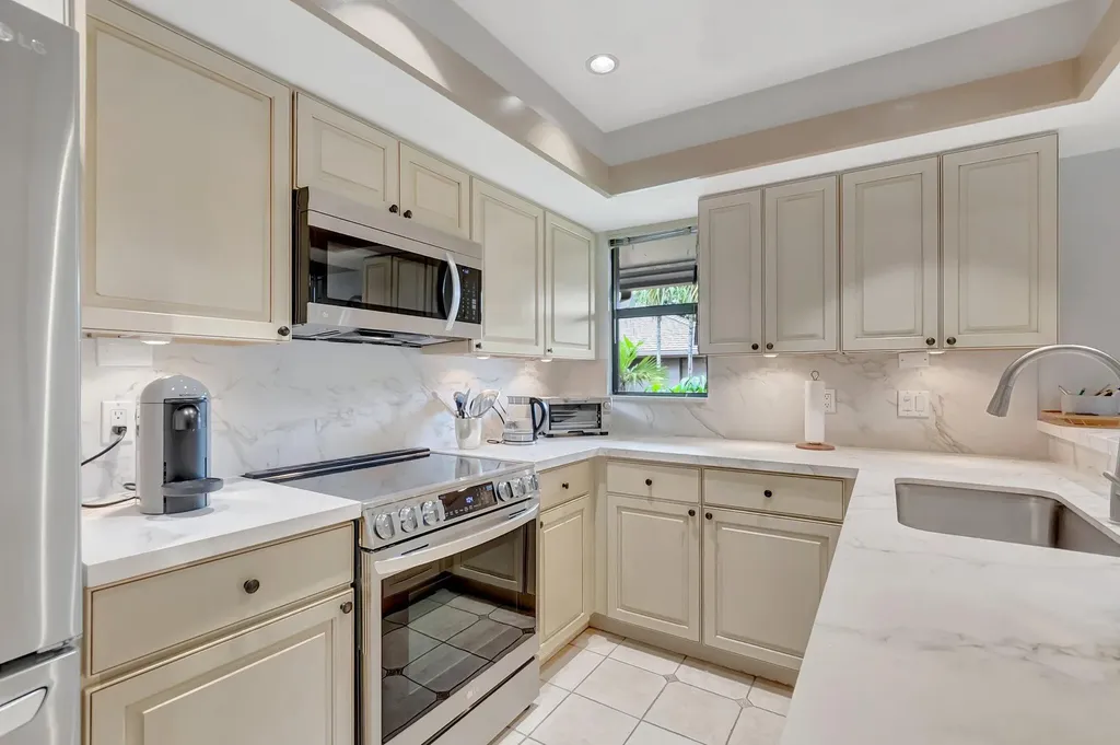 7067 Rain Forest Drive Boca Raton FL 33434