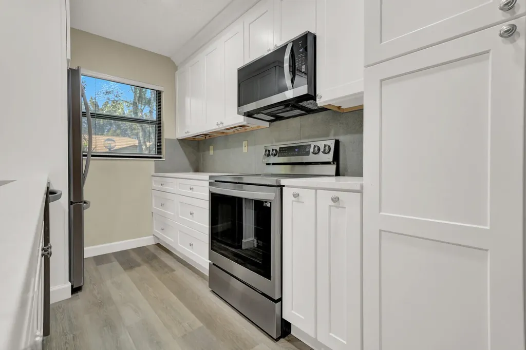 5270 Nesting Way Delray Beach FL 33484