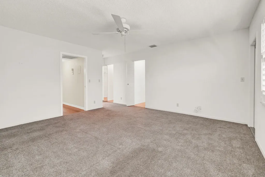 5270 Nesting Way Delray Beach FL 33484