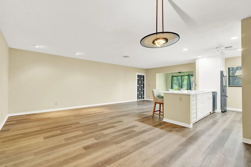 5270 Nesting Way Delray Beach FL 33484
