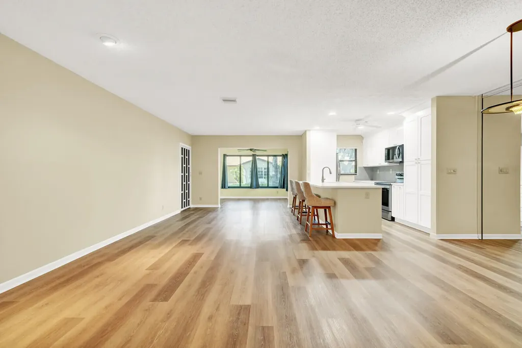 5270 Nesting Way Delray Beach FL 33484
