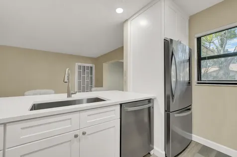 5270 Nesting Way Delray Beach FL 33484