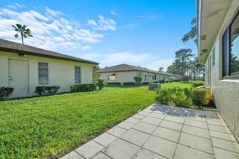 5270 Nesting Way Delray Beach FL 33484
