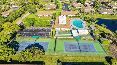 5270 Nesting Way Delray Beach FL 33484