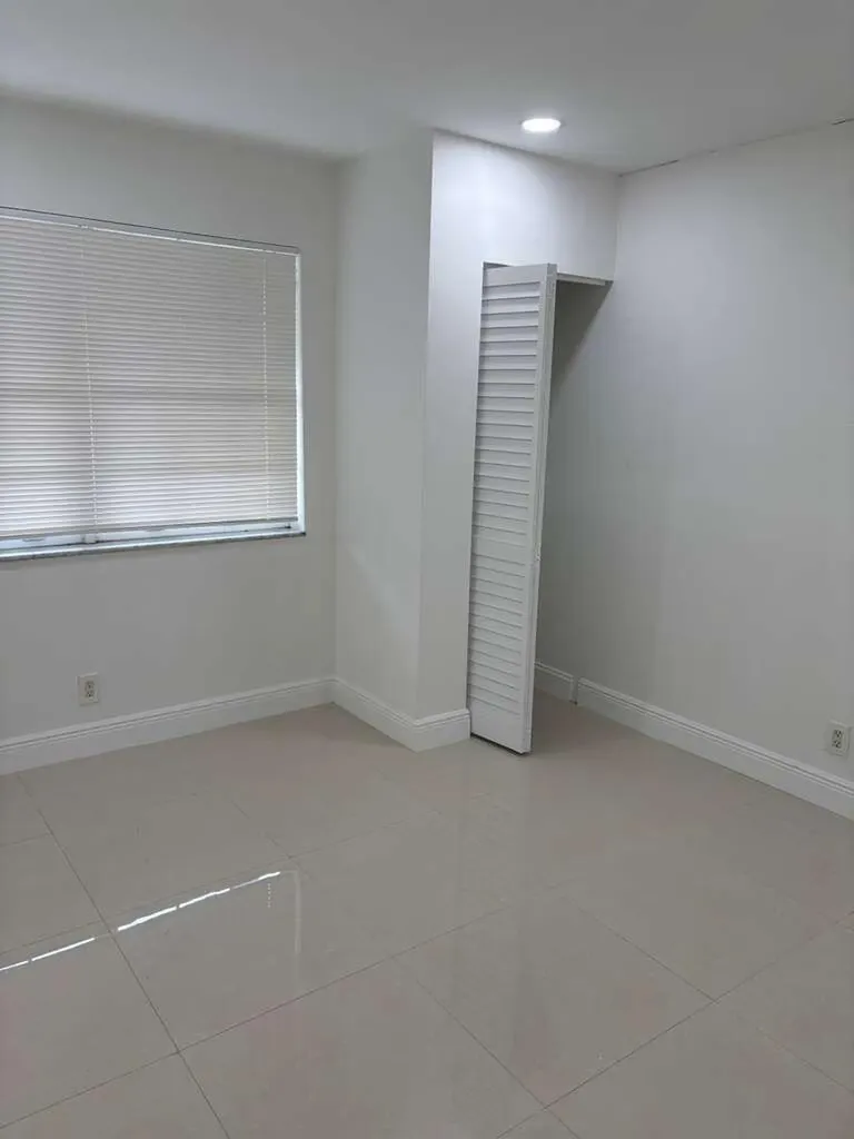 710 Columbus Parkway Hollywood FL 33021
