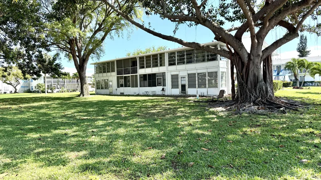 281 N Tilford N Deerfield Beach FL 33442