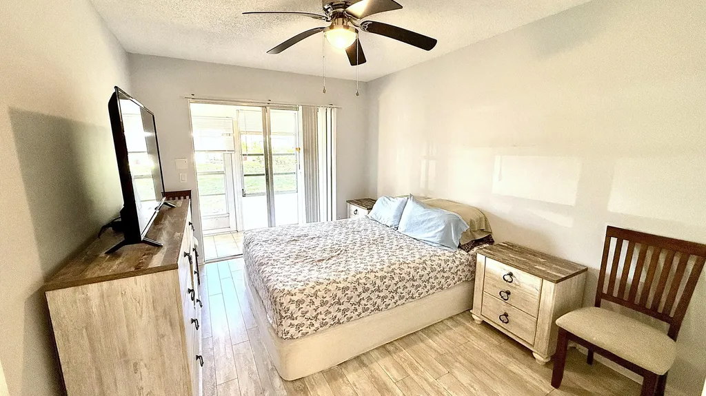 281 N Tilford N Deerfield Beach FL 33442