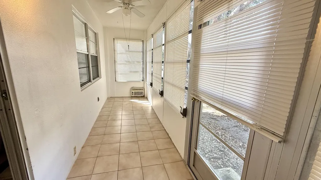 281 N Tilford N Deerfield Beach FL 33442