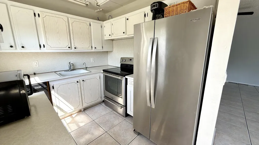 281 N Tilford N Deerfield Beach FL 33442