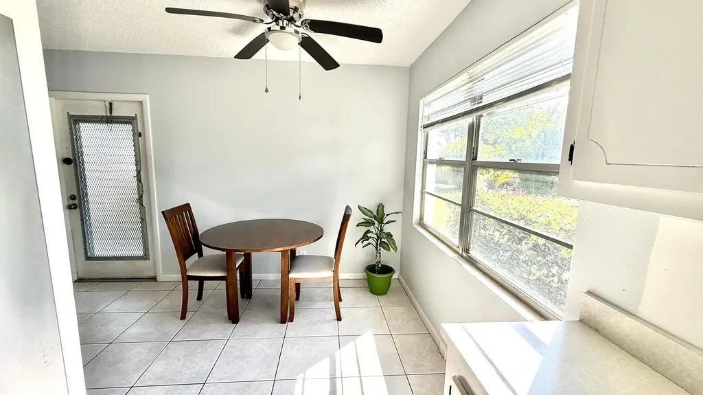 281 N Tilford N Deerfield Beach FL 33442
