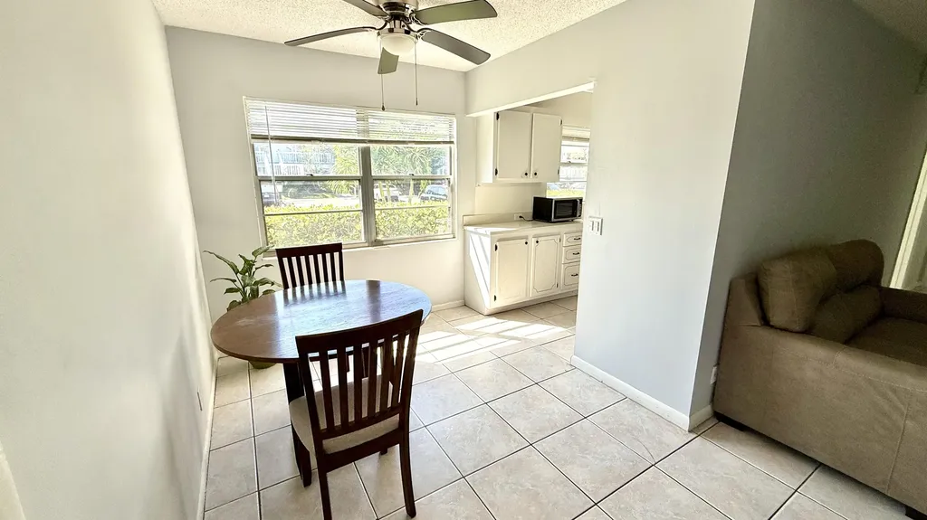 281 N Tilford N Deerfield Beach FL 33442