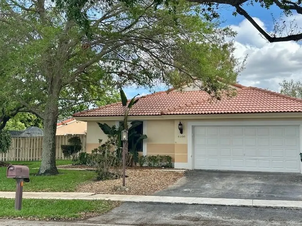 6100 W Falcons Lea Drive Davie FL 33331
