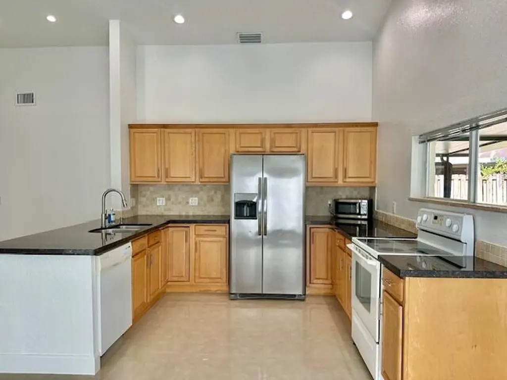 6100 W Falcons Lea Drive Davie FL 33331