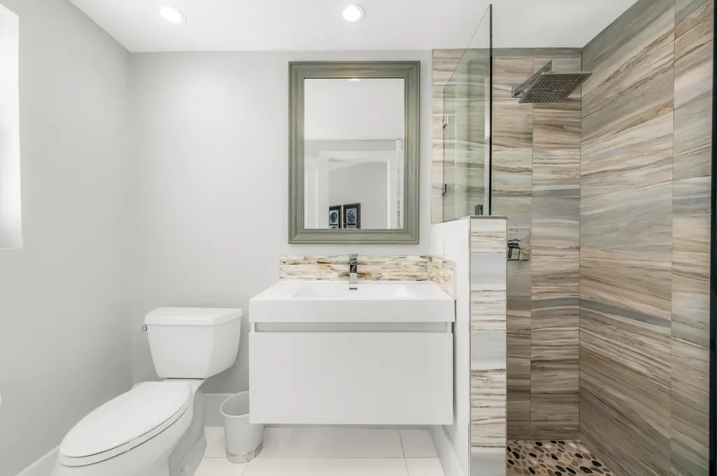 3521 Glenwood Court Delray Beach FL 33445