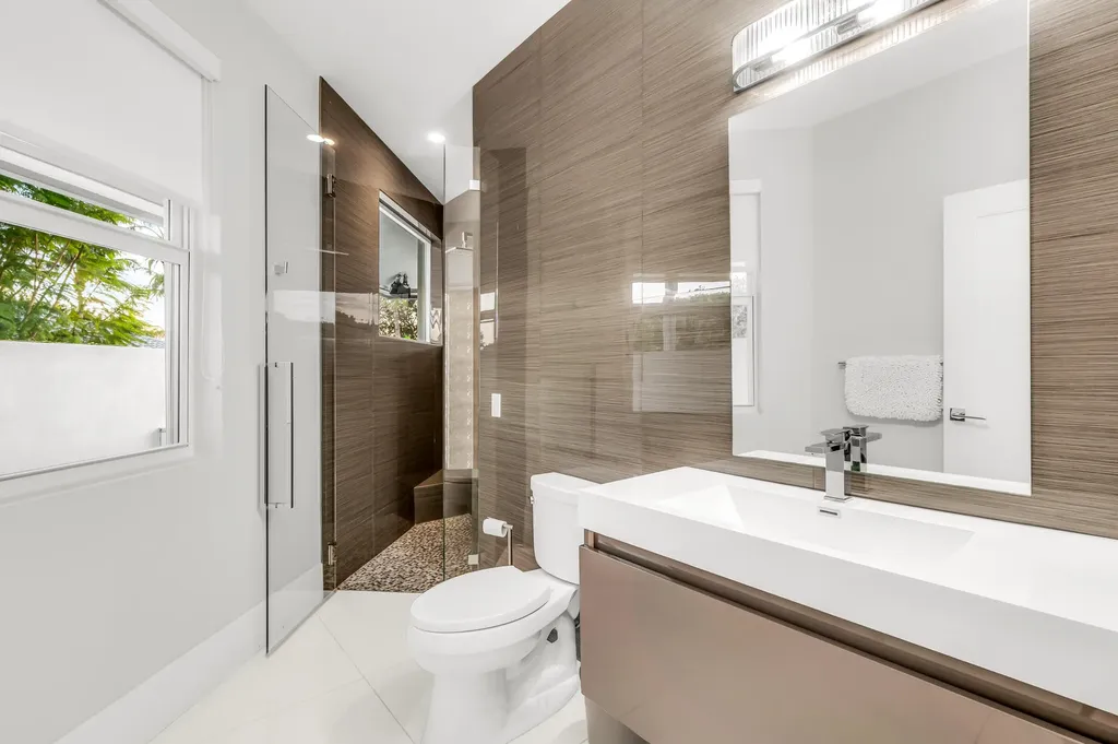 3521 Glenwood Court Delray Beach FL 33445