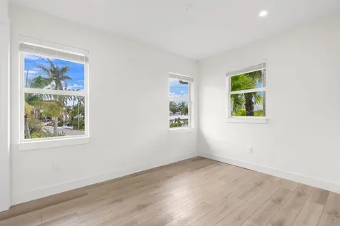 2510 N Lake Drive Drive N Boynton Beach FL 33435