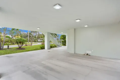 2510 N Lake Drive Drive N Boynton Beach FL 33435