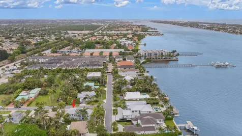 2510 N Lake Drive Drive N Boynton Beach FL 33435
