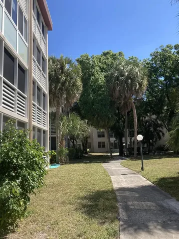 2650 NW 49th Avenue Lauderdale Lakes FL 33313
