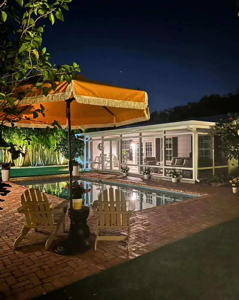 23 Dixie Boulevard Delray Beach FL 33444