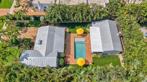 23 Dixie Boulevard Delray Beach FL 33444