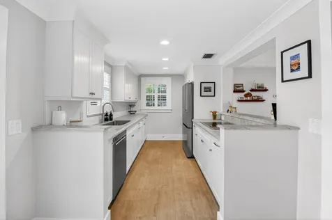 23 Dixie Boulevard Delray Beach FL 33444