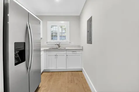 23 Dixie Boulevard Delray Beach FL 33444