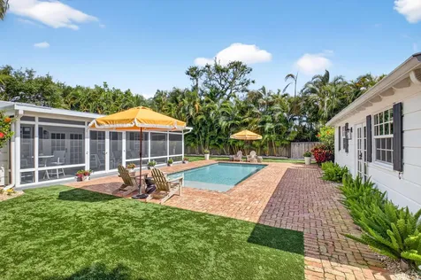 23 Dixie Boulevard Delray Beach FL 33444