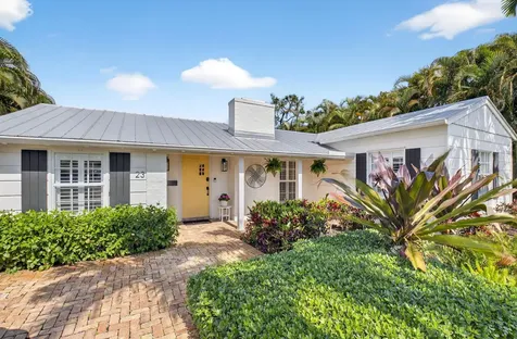 23 Dixie Boulevard Delray Beach FL 33444