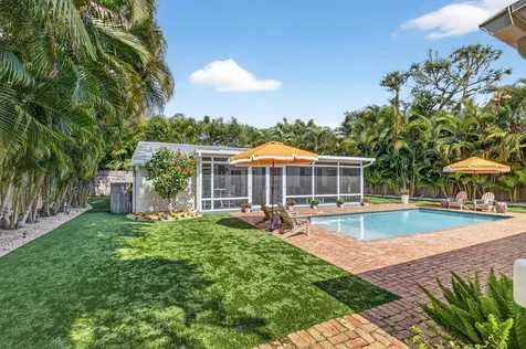 23 Dixie Boulevard Delray Beach FL 33444