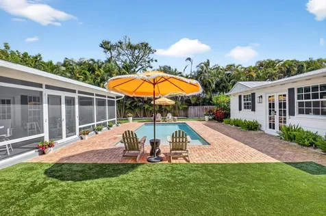 23 Dixie Boulevard Delray Beach FL 33444