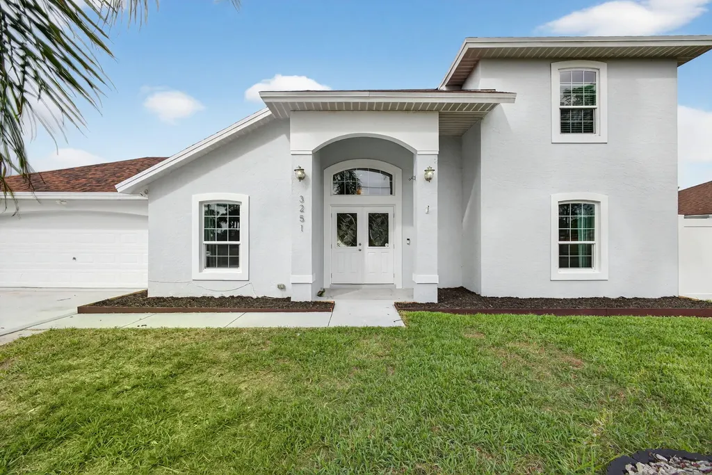 3251 SE Pinto Street Port St Lucie FL 34984