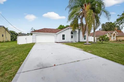3251 SE Pinto Street Port St Lucie FL 34984