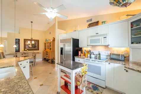 2280 SE Longhorn Avenue Port St Lucie FL 34952