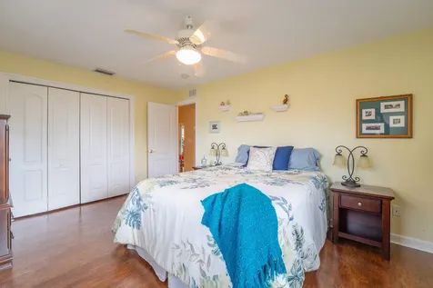 2280 SE Longhorn Avenue Port St Lucie FL 34952